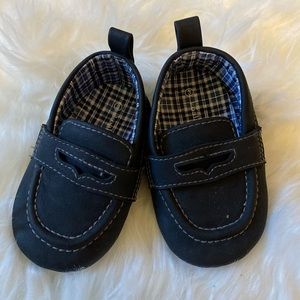 Infant soft bottom loafers size 3